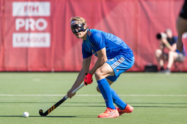 Ook Met Bril Is Jip Janssen Een Sterk Wapen Op Het Ek Hockey Trouw