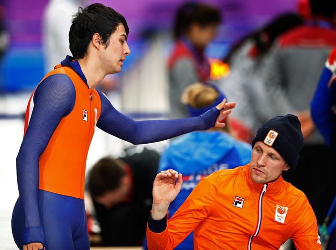 Kai Verbij troost Ronald Mulder: beiden geen plak op de 500 meter