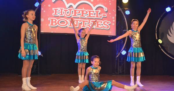 Pronkzitting Herpen werkt op de lachspieren, maar ook op het gemoed - BD.nl