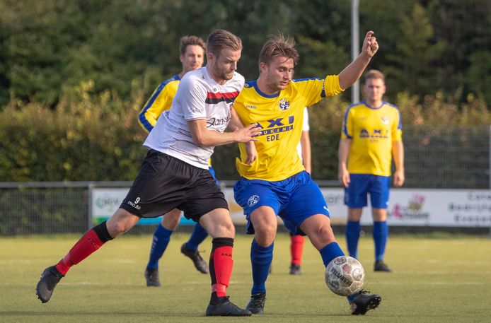 Renswoude overtuigend langs Blauw Geel’55 | Voetbal De Vallei ...