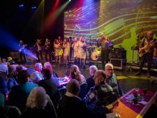 Veel artiesten ‘van buiten’, maar het dak ging er toch af bij Waeverstad op z’n kop