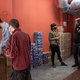De Spanjaarden, zelfverklaarde egoïsten, helpen elkaar zoals ze zelden deden