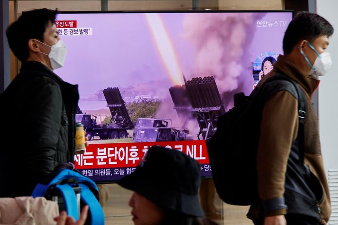 Noord-Koreaanse lanceringen gezien op het Zuid-Koreaanse nieuws.