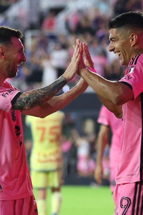 Grote Messi-en-Suárez-show: Argentijn schrijft MLS-historie met goal en vijf assists in één helft