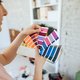 Is jouw thuiskantoor toe aan een make-over? Deze kleuren bevorderen je productiviteit