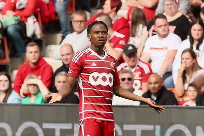 LIVE: William Balikwisha de retour dans le onze du Standard