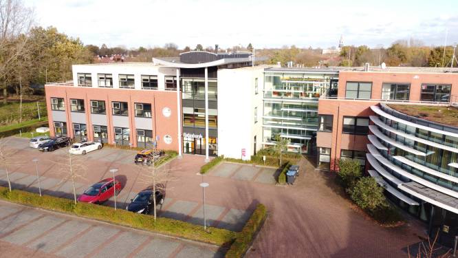 Verbouwing gemeentehuis Nijkerk na herhaaldelijk uitstel van start (en zo lang gaat het duren)