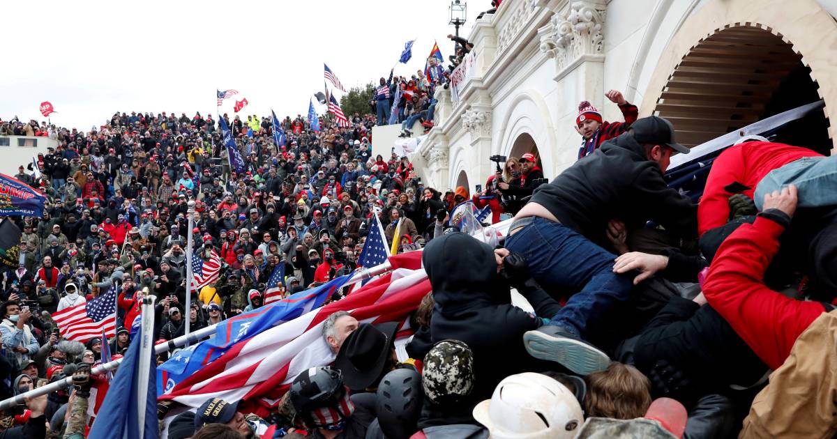 Самый длительный тюремный срок для Capitol Stormer на сегодняшний день  за рубеж