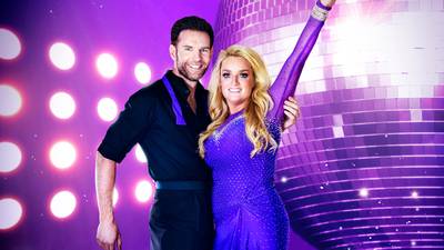 Samantha Steenwijk ondanks teen gewoon in finale Dancing with the Stars