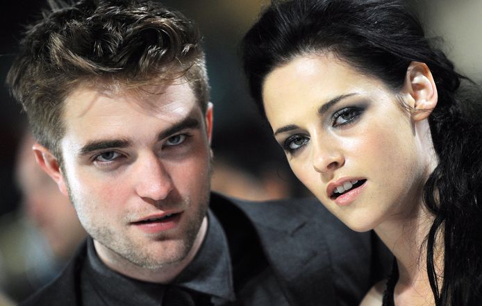 Robert Pattinson en Kristen Stewart op promotournee voor de voorlaatste ‘Twilight’-film, nog voor de bom barstte dus.