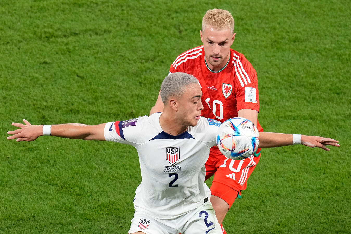 Sergiño Dest niet op WK met Oranje, maar met VS ‘Gouden generatie? Dan
