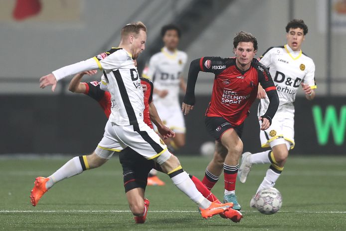 Mees Kreekels in actie tegen Roda JC.