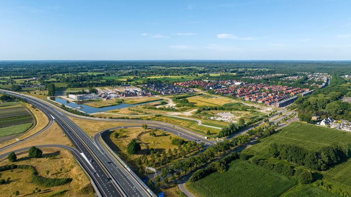 Woonwijk Kernhem in Ede vanuit de lucht. Met in het midden op de voorgrond de plek waar uitbreiding is voorzien. De miljoenen die Foodvalley vanuit Den Haag krijgt voor bereikbaarheid gaan onder meer naar het verbeteren van de aansluiting van Kernhem op snelweg A30.