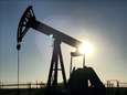 OPEC-landen voerden olieproductie in oktober fors op en olieprijzen daalden 