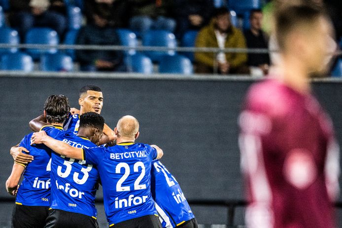 Elektrisch Schep Quagga FC Eindhoven tegen Willem II, Helmond Sport op bezoek bij Go Ahead Eagles  in eerste ronde TOTO KNVB Beker | Nederlands voetbal | ed.nl