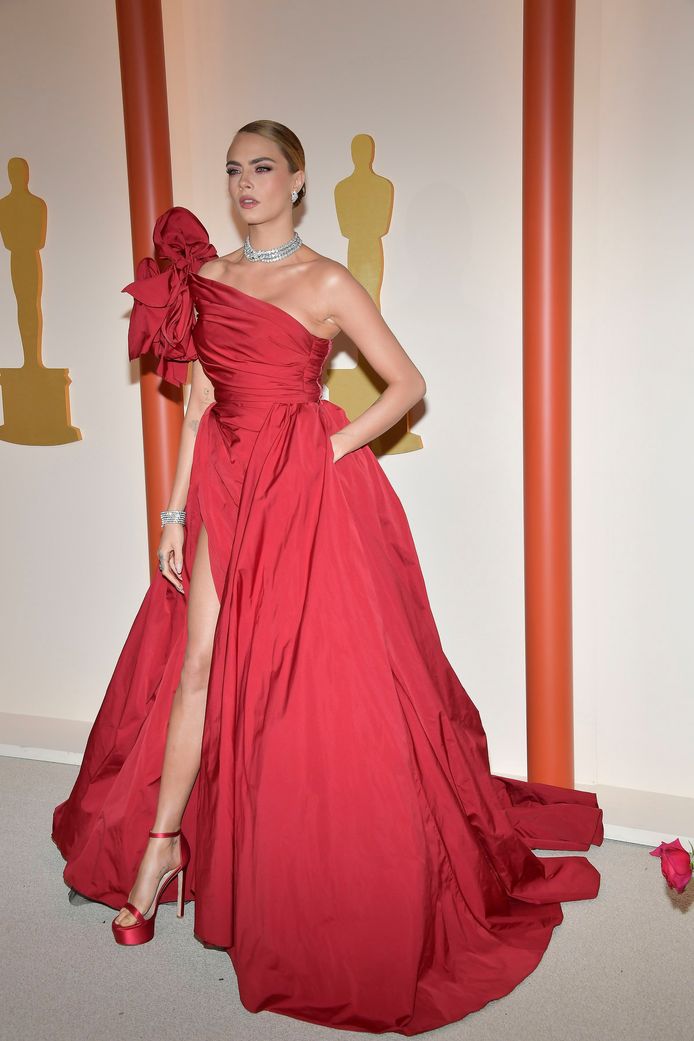 Cara Delevinge