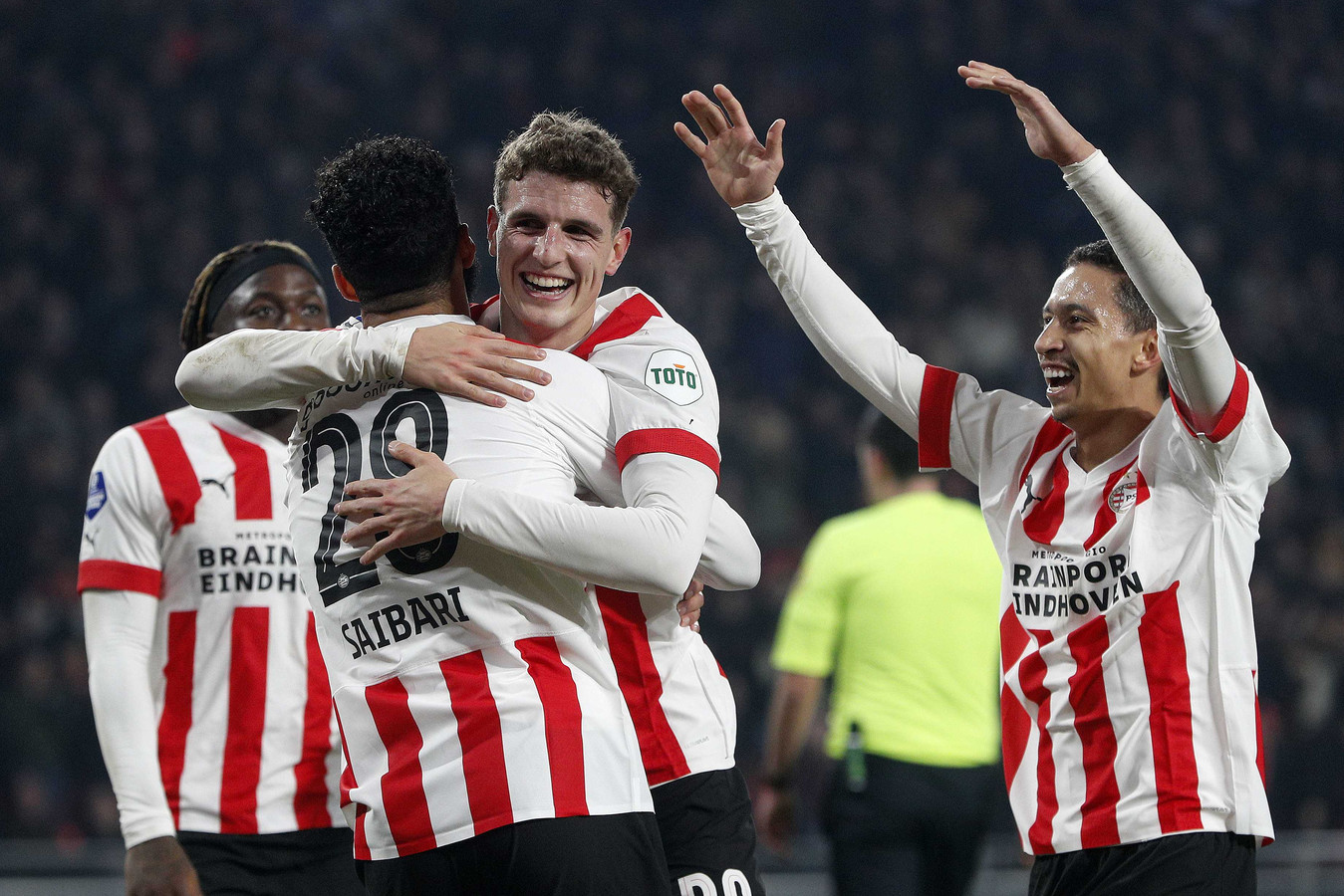Waarom PSV na een moeizame periode weer eens wervelt: vijf ...