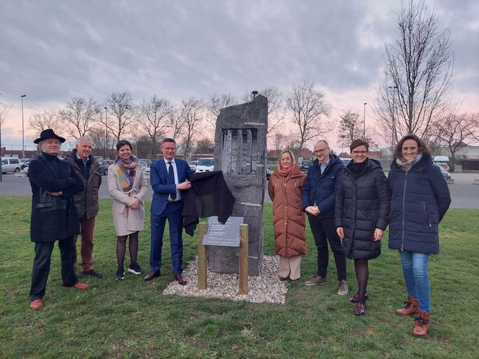 Het coronamonument werd officieel ingehuldigd.