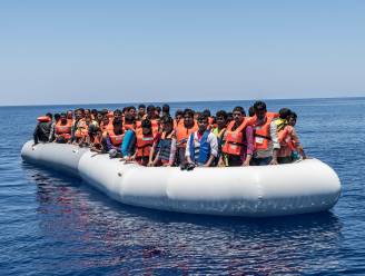 Internationale pers: "Europa erkent eindelijk de werkelijkheid - er is een asielcrisis"
