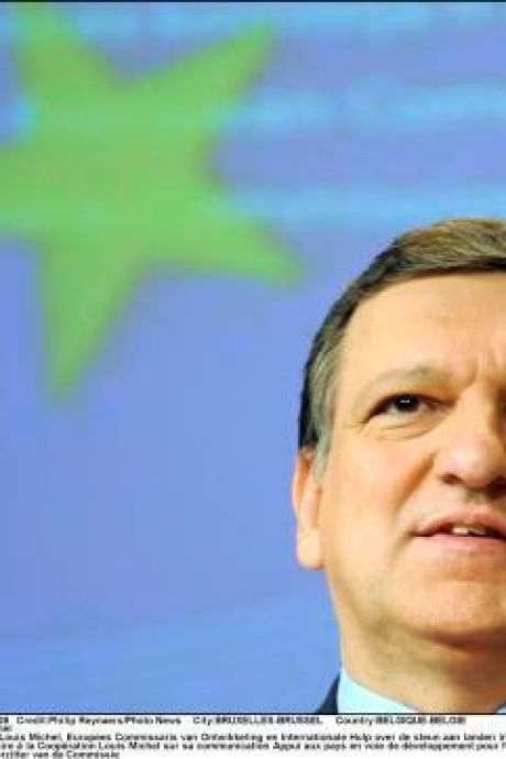 La famille libérale apporte son soutien à Barroso et veut un poste-clé en retour