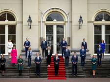 Rutte IV op het bordes: veel nieuwe gezichten en één digitale eed