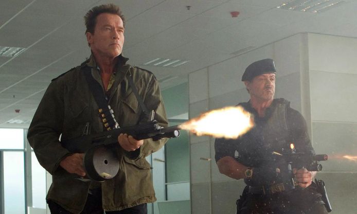 Arnold Schwarzenegger e Sylvester Stallone ne I Mercenari.