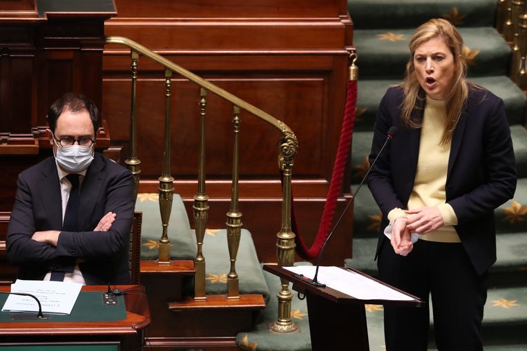 Ministers Vincent Van Quickenborne van Justitie  en Annelies Verlinden van Binnenlandse Zaken. Beeld BELGA