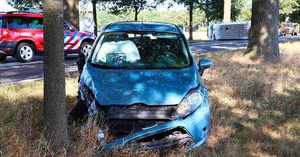 Auto's botsen op rijksweg bij Reek