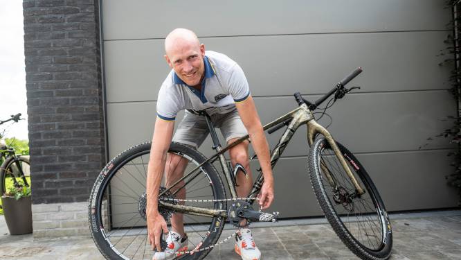 Ex-veldritkampioen bespreekt veel voorkomende fietsproblemen én oplossingen: “Zet je zadel goed en neem een busje schuim mee”