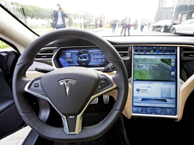 Tesla-bezitters betaalden 8.000 dollar voor volledige zelfrijdende besturing die misschien nooit zal werken