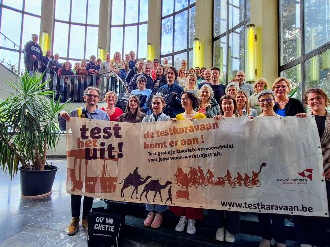 70 stadmedewerkers nemen deel aan Testkaravaan en besparen 4,5 ton CO2-uitstoot: “We willen van Oostende een fietsstad maken”