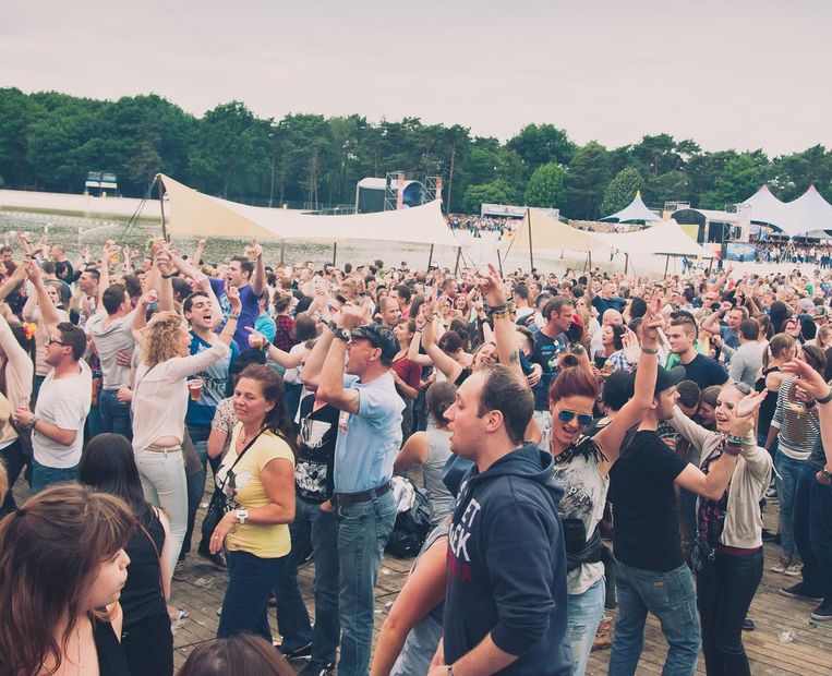 Legacy Festival: 2 Fabiola, Sash! en Pat Krimson op strand van Zilvermeer