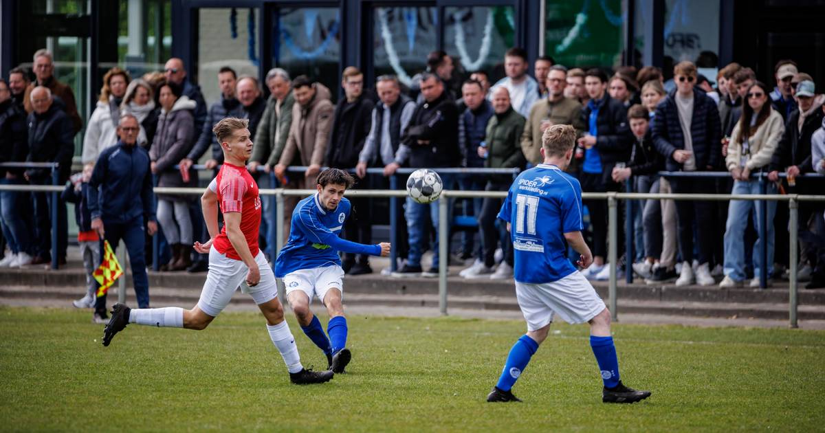 VVR en Rood-Wit delen punten in typische degradatiekraker: ‘Complimenten aan onze vrienden uit Sint 