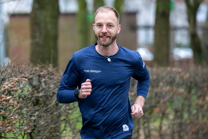Olaf Kerkhof loopt ondanks zijn chronische ziekte snelle tijden op de marathon. ,,In feite gebruik ik de diabetes in mijn voordeel."