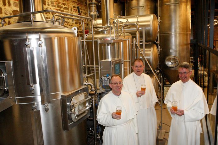 De Norbertijnen besloten in 2013 om hun bier opnieuw op de markt te brengen.