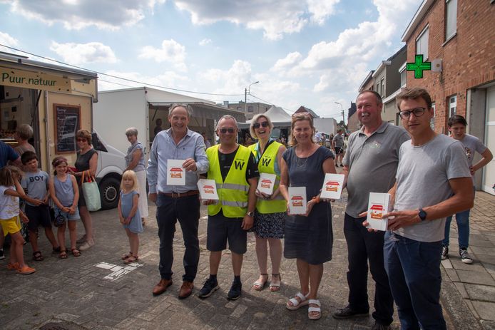 De lokale markt van Ten-ede bestaat één jaar.