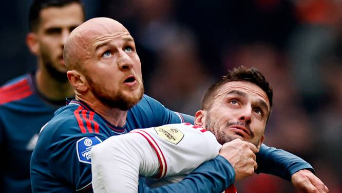 Arne Slot denkt mét teruggekeerde Gernot Trauner nog niet aan titel Feyenoord: 'Sparta verdient de focus’
