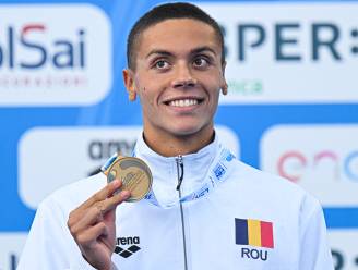 Roemeense zwemsensatie David Popovici (18) laat gouden medaille omsmelten voor kinderen met kanker