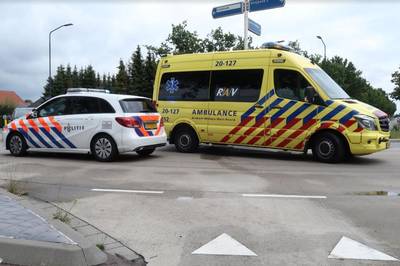 Auto's botsen op rotonde in Ulvenhout