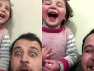 Net als in de film ‘La vita è bella’: Syrische vader en dochtertje lachen luidkeels wanneer bom valt