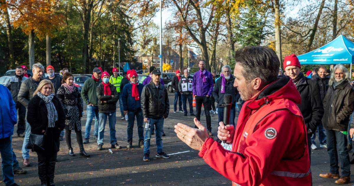 Werknemers metaal en techniek in regio Tilburg houden donderdag 24-uurs-staking - BD.nl