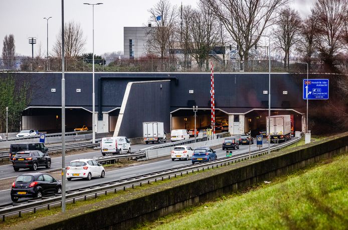 De Drechttunnel tussen Dordrecht en Zwijndrecht.