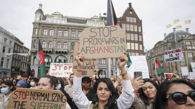 Nadjla (29) komt op voor lot Afghanen: ‘Ik heb hier wél een stem en die zal ik laten horen’