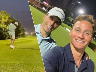 Ook met zijn swing is helemaal niets mis: Van der Poel in Dubai op de golfbaan met Alan De Bondt