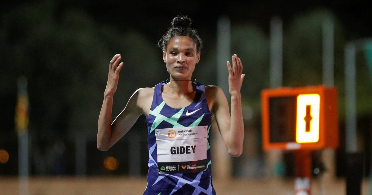 wereldrecord sifan hassan op 10 000 meter al na twee dagen verbeterd door ethiopische gidey meer sport hln be