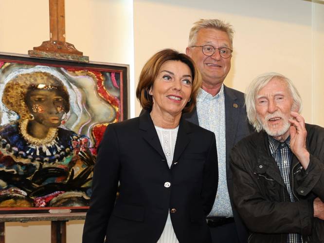 Lucas Meersman (85) toont werk met églomisé-techniek