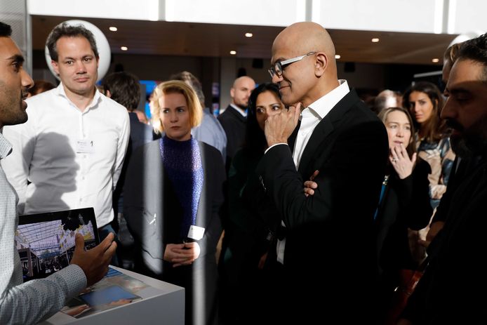 Topman Satya Nadella woensdagochtend tijdens de opening van het nieuwe kantoor van Microsoft Nederland.