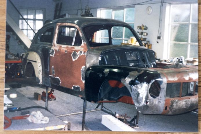 The classic Volvo of Frank Meinders under restoration.