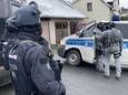 Archiefbeeld. Duitse politie bij een inval in Bad Lobenstein tijdens een grote operatie tegen extreemrechtse coupplegers. (07/12/22)