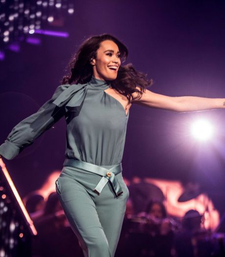 Romy Monteiro Komt Voor Het Eerst Met Nederlandstalig Werk Show Ad Nl Romy monteiro zingt tijdens de tweede liveshow het nummer i will always love you van whitney houston uit de musical the bodyguard. romy monteiro komt voor het eerst met